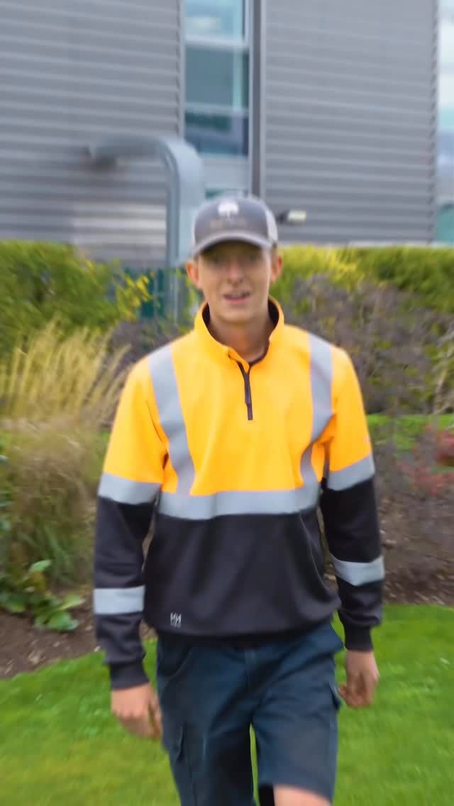 Take a look round one of our commercial sites which we have had the privilege of maintaining, since taking this site on in July 2024 we have seen tremendous improvements and are so proud of how we’ve got it looking. Also huge shoutout to Rob from @alto.drones for the cool editing in this one. Sit back, relax and enjoy some mowing therapy.
#satisfying #stripenation #pig #satisfyingvideo #mowing #garden #hedge #hedgecutting